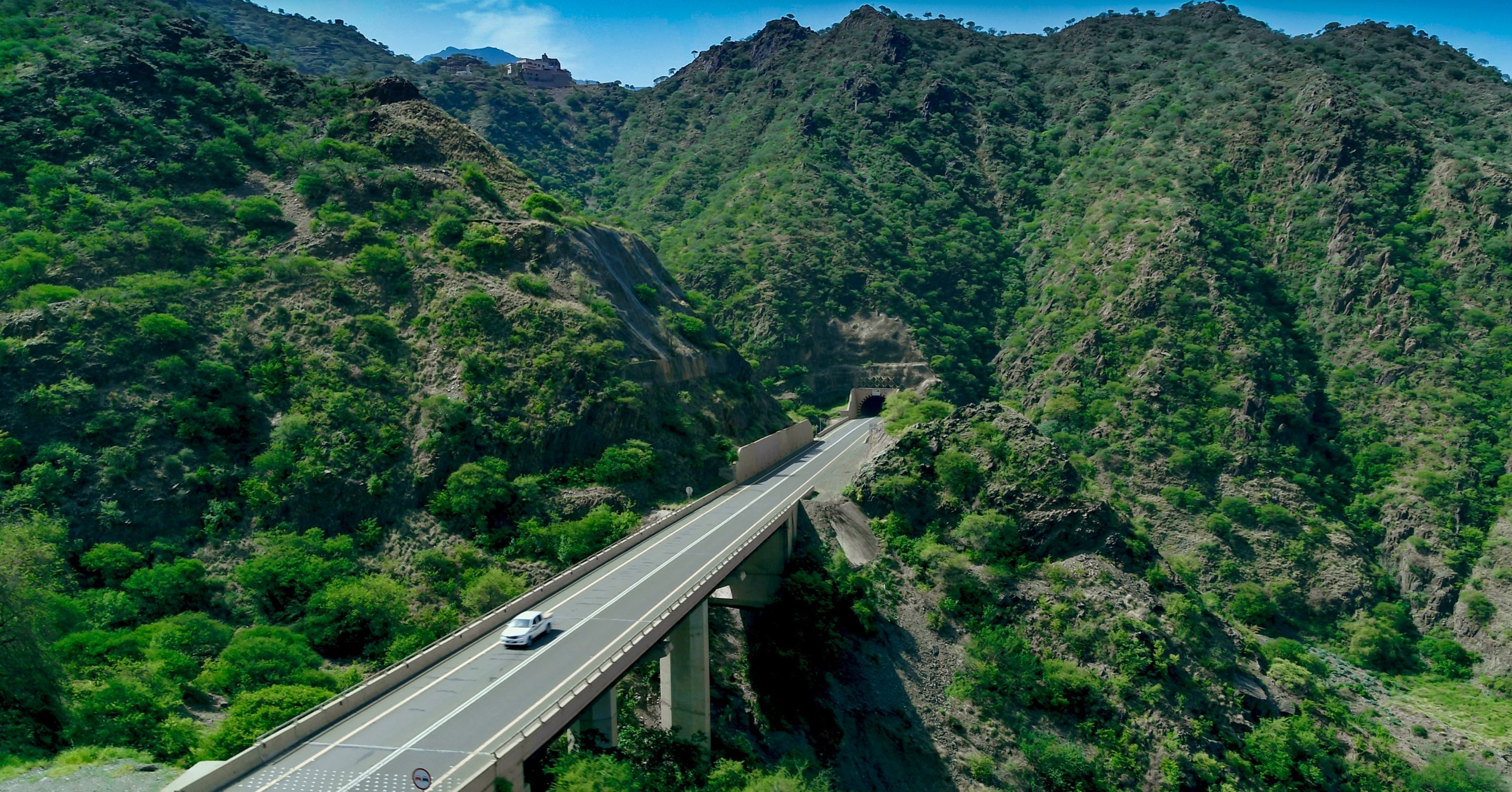 A tunnel leading to Rijal Alma'a